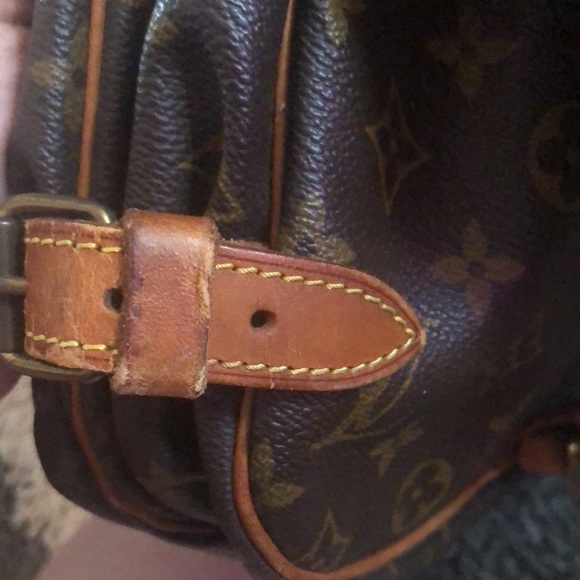 Authentic Vintage Louis Vuitton - Picture 8 of 16
